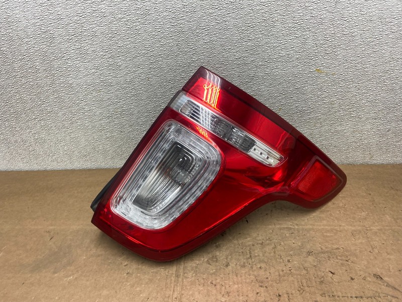 2011-2015 Ford Explorer Police Package Right Passenger Side Tail light Y6797 DW