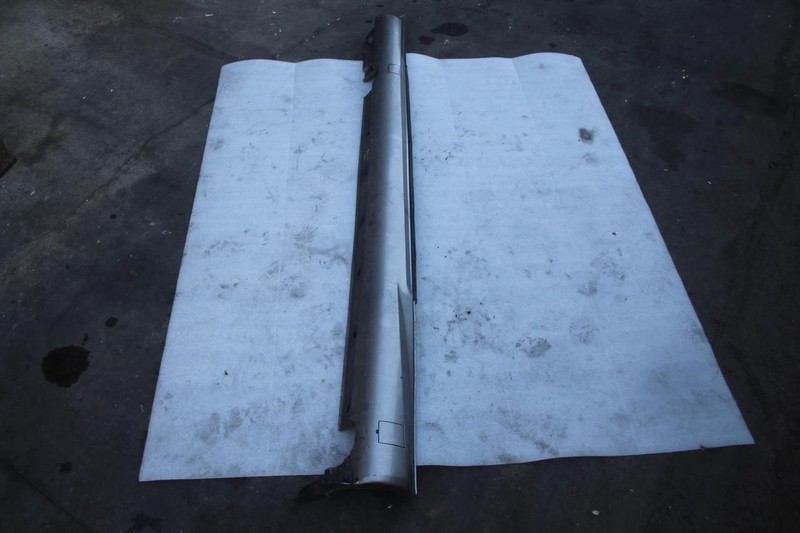 2003 2004 2005 2006 MERCEDES CL500 C215 AMG LEFT ROCKER PANEL MOLDING TRIM 723U