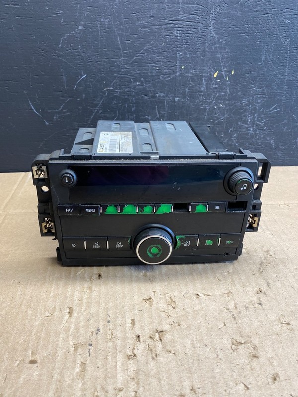 2015-2024 Chevrolet Express GMC Savana Radio AM FM mp3 Aux InputOEM AB9571 DG