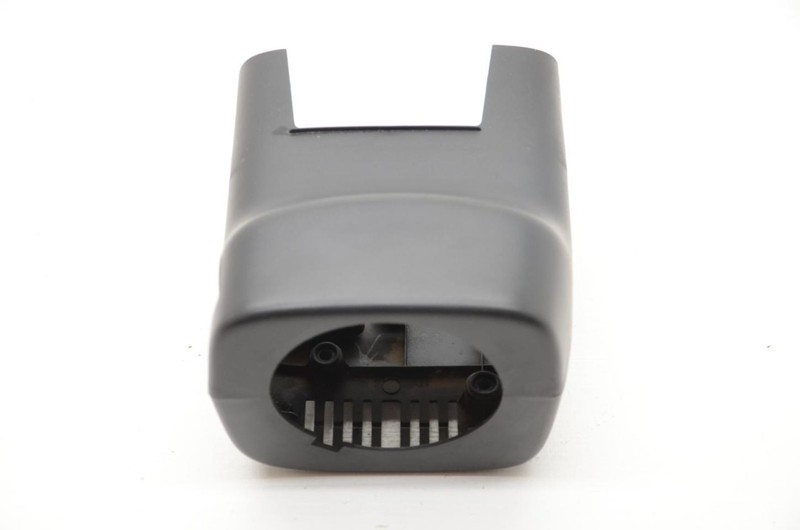 06-10 Hummer H3 3.7L Black Column Cover Clamshell 10376748