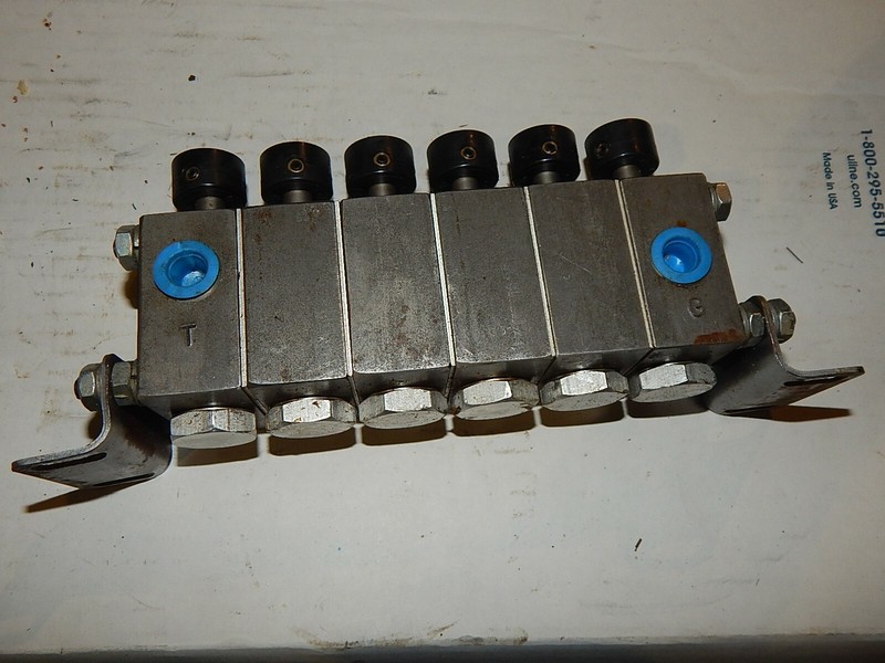 Racine Bosch FD6 5THB 150S Gauge Isolator Manifold 651664 082 *FREE SHIPPING*