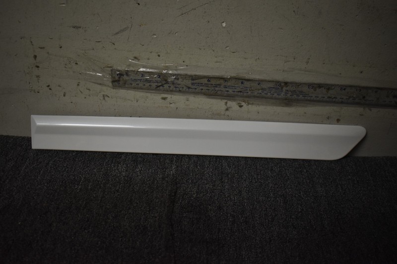 2015-2017 TOYOTA HIGHLANDER BODY SIDE MOLDING FACTORY OEM
