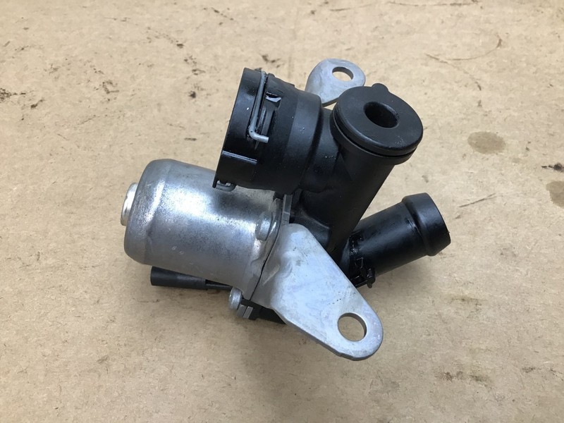 Mercedes E63 S W213 2018 Turbocharger Boost Shut Off Stop Valve 18-20 ;:O