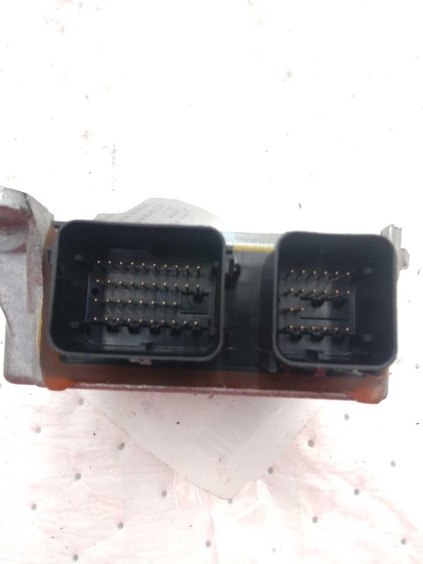 Used Air Bag Module fits: 2006 Ford Mustang Air Bag below center dash Conv w/o s