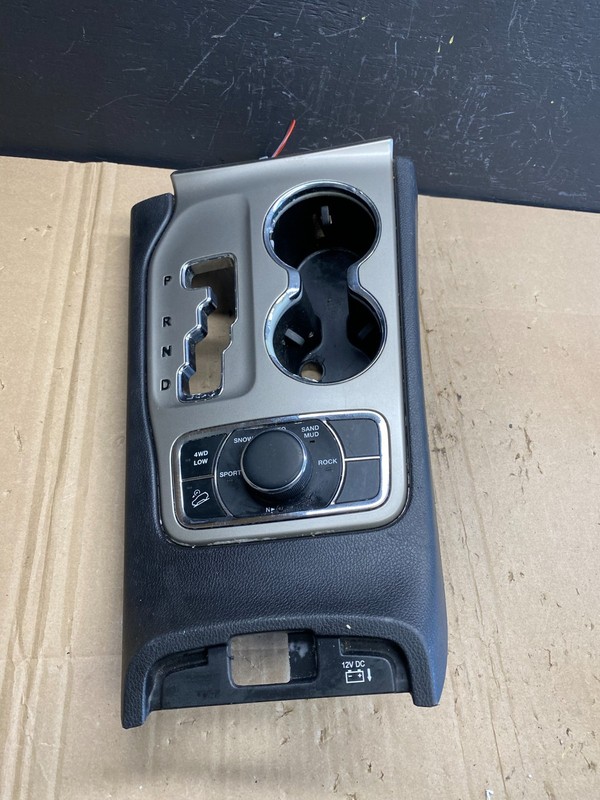 2011-2013 Jeep Grand Cherokee Center Console Shifter Cup Holder Bezel AB8957 DG