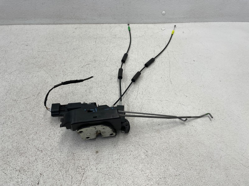 06 07 08 09 10 Hummer H3 Front Left Driver Door Lock Latch Actuator 1575 OEM