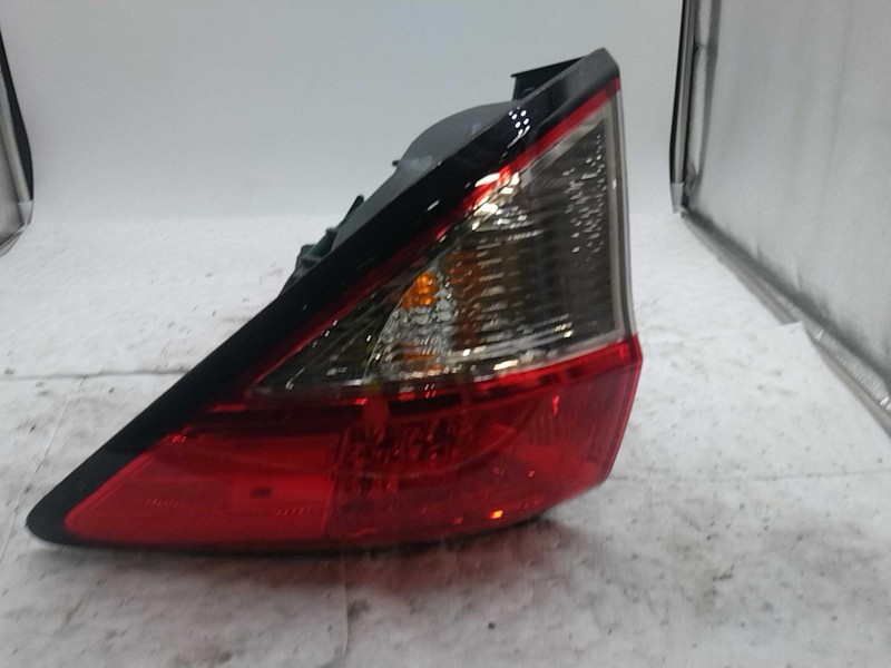 2020 Honda HR-V Right Tail Light Assembly Grey 675149 75k Miles OEM Replacement