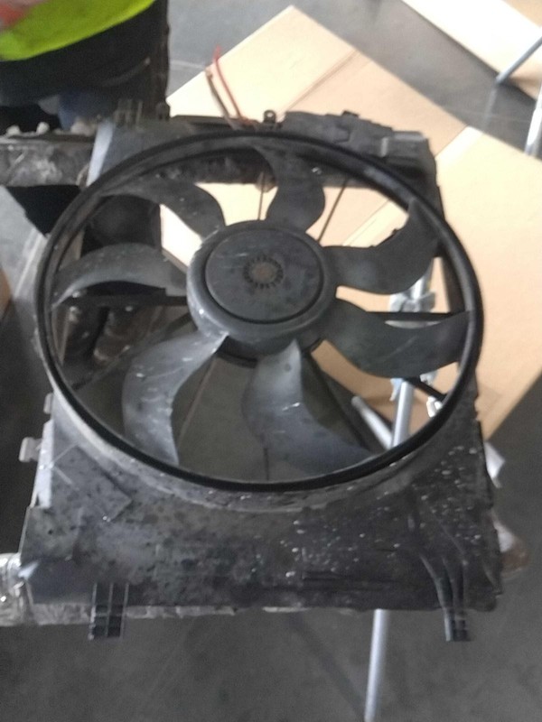 Used Engine Cooling Fan Motor fits: 2016 Mercedes-benz Mercedes gla-class 156 Ty