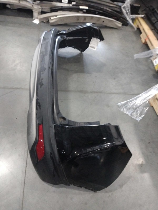 2017 Honda CR-V Black Rear Bumper Assembly OEM 04712TLAA00ZZ 84000 Miles