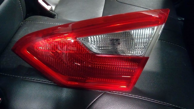Passenger Tail Light Sedan Inner Lid Mounted Fits 12-14 FOCUS 3407100