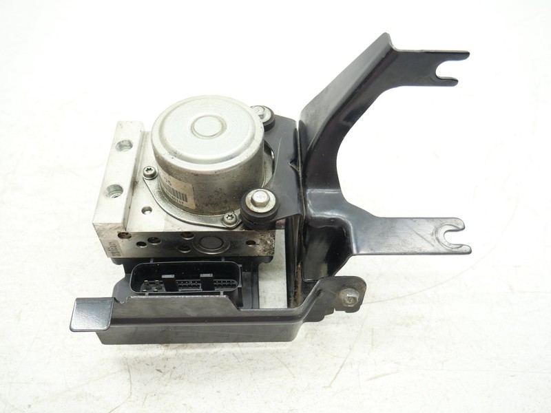 Used Anti Lock Brake Pump Control Module A/T 2010-2019 Nissan Juke Nismo RS OEM