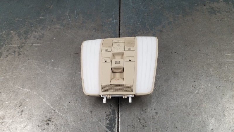 2011 Mercedes Benz AMG E 63 Overhead Console / Dome Lights #4899 P6
