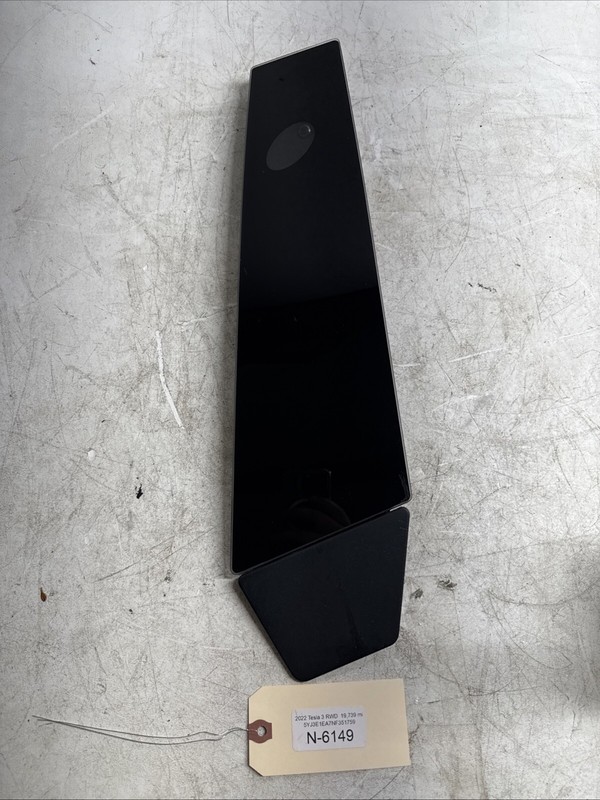 17-23 Tesla Model 3 LH Exterior B Pillar Glass Trim W/ Camera 1100437-00 N-6149