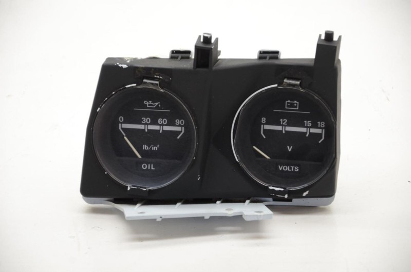 87-89 Nissan 300ZX Z31 Oil and Battery Gauges