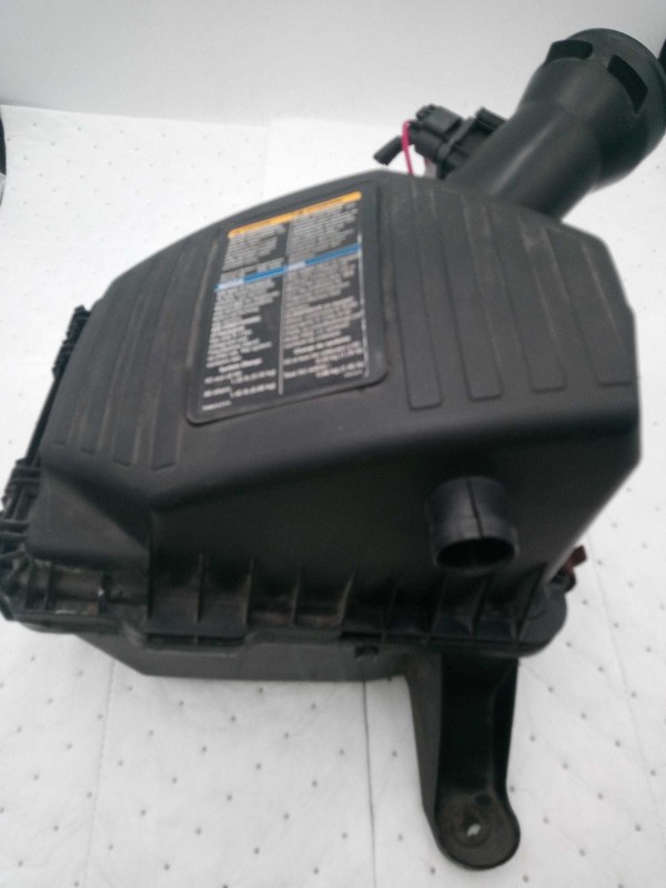 2008 Chevrolet Colorado Air Cleaner Assembly OEM 22756988 3.7L 136K Miles