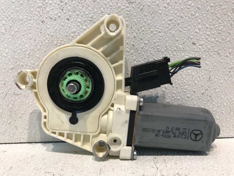07-13 Mercedes W221 S550 Front Left Driver LH Side Window Regulator Motor OEM