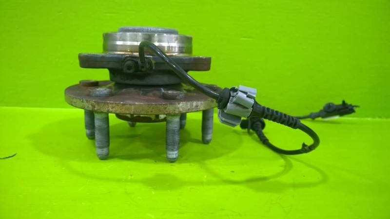 07 08 09 10 11 12 13 CHEVY SILVERADO 1500 LS 4.8L AT FRONT WHEEL HUB OEM 2599-75