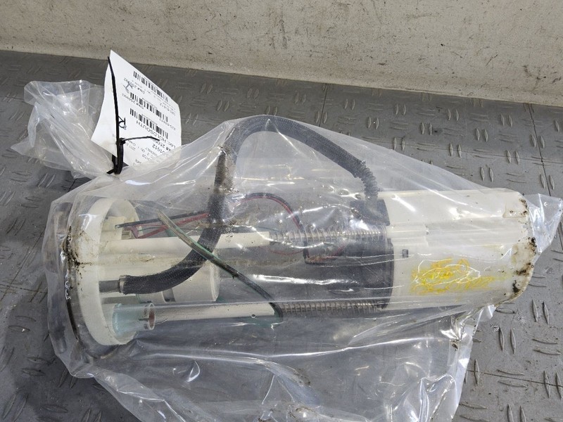 Fuel Pump Assembly Crew Cab 4.8L Fits 10-13 SIERRA 1500 PICKUP 3525544
