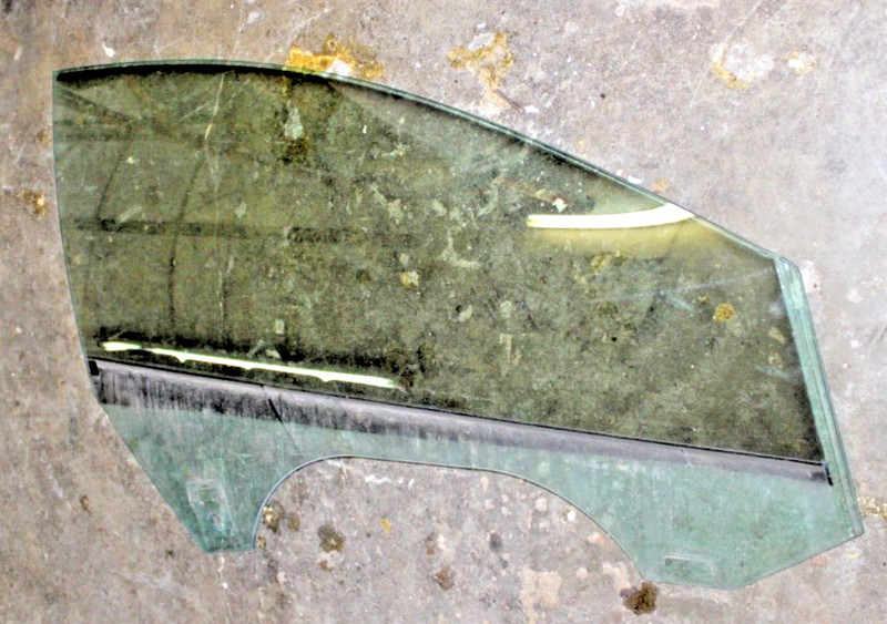 2009-2017 Volkswagen CC | Front Passenger Right Side Door Window Glass - OEM