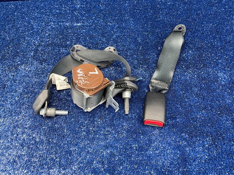 2017-2020 Nissan Pathfinder RR Left 3rd Row Seat Belt Retractor 89845-9PB0B OEM