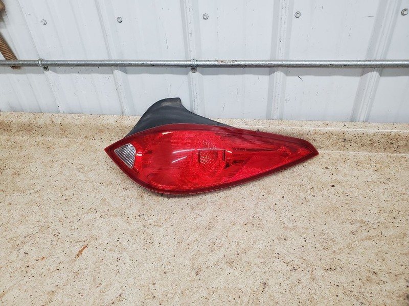 Passenger Right Tail Light Coupe Fits 06-09 G6 309495