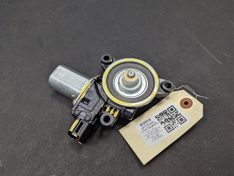 Rear Left Door Window Regulator Motor 2019 Mazda CX-5 BHN9-59-58X 2017 - 2021