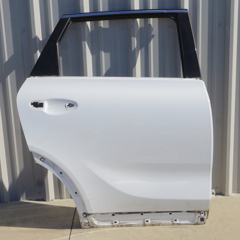 2016 - 2020 Kia Sorento Rear Right Side Door Shell OEM