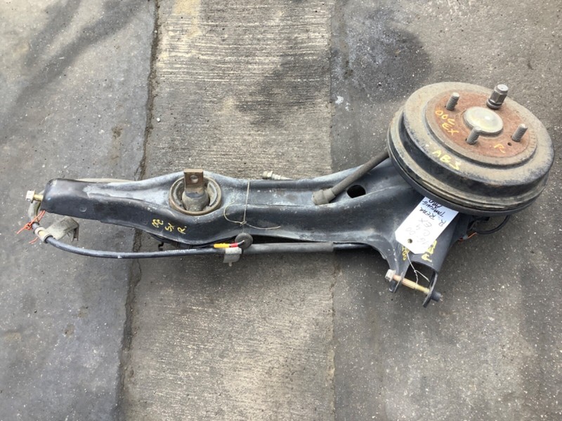 96-00 Honda Civic 4D EX Right Rear Trailing Arm Suspension ABS Ass. (Drum) OEM