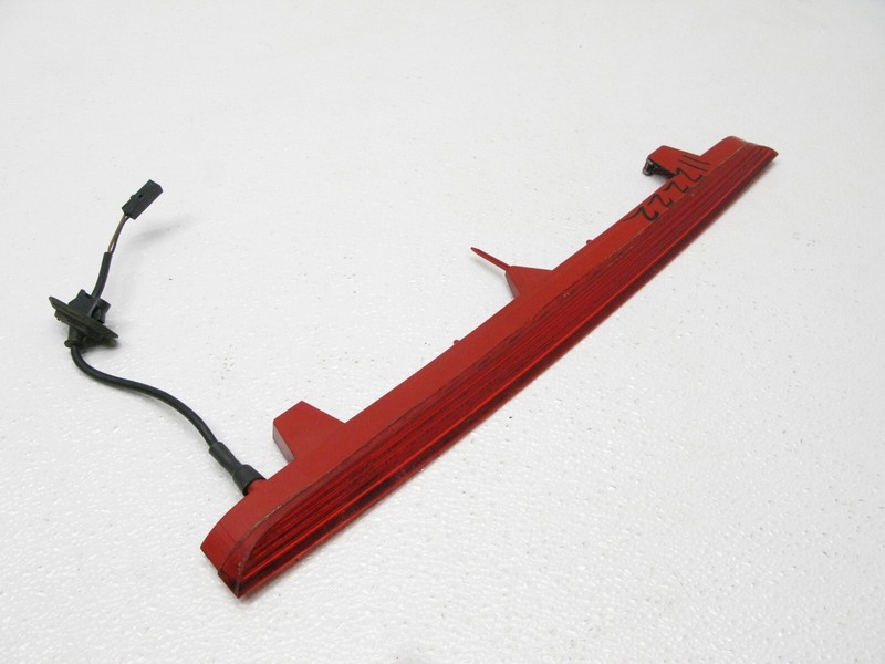 09-17 AUDI 8R Q5 SQ5 3RD THIRD BRAKE TAIL LAMP LIGHT UPPER CENTER OEM 112222
