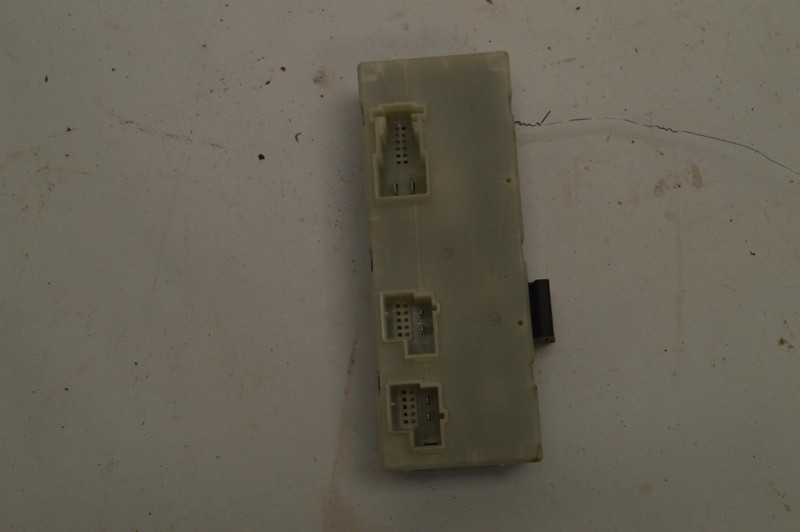 2018-2019 BMW 530I G30 TRUNK DECK LID TAILGATE FUNCTION MODULE CONTINENTAL OEM