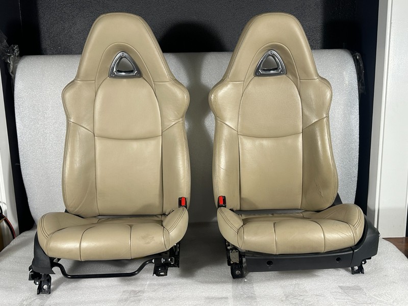 MAZDA RX-8 04-08 OEM FRONT LEFT & RIGHT SIDE HEATED SEAT LEATHER WHITE