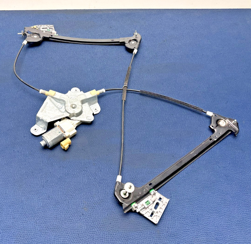 07-10 Saturn Sky Front Right Passenger Door Window Glass Regulator Motor OEM 69K