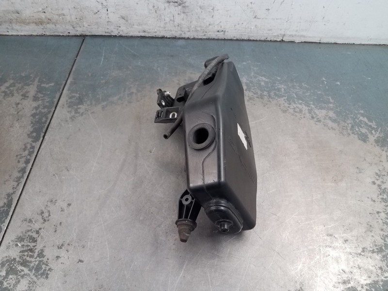 2014 Mercedes AMG E 63 S Windshield Washer Reservoir #7111 VV4