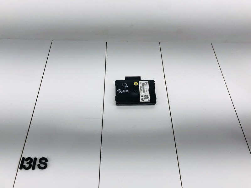 11-17 VOLKSWAGEN TOUAREG GATEWAY INTERFACE COMPUTER CONTROL MODULE OEM