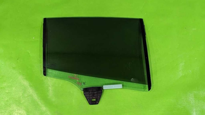 10-16 PANAMERA PASSENGER RIGHT REAR WINDOW DOOR GLASS OEM 4557-183