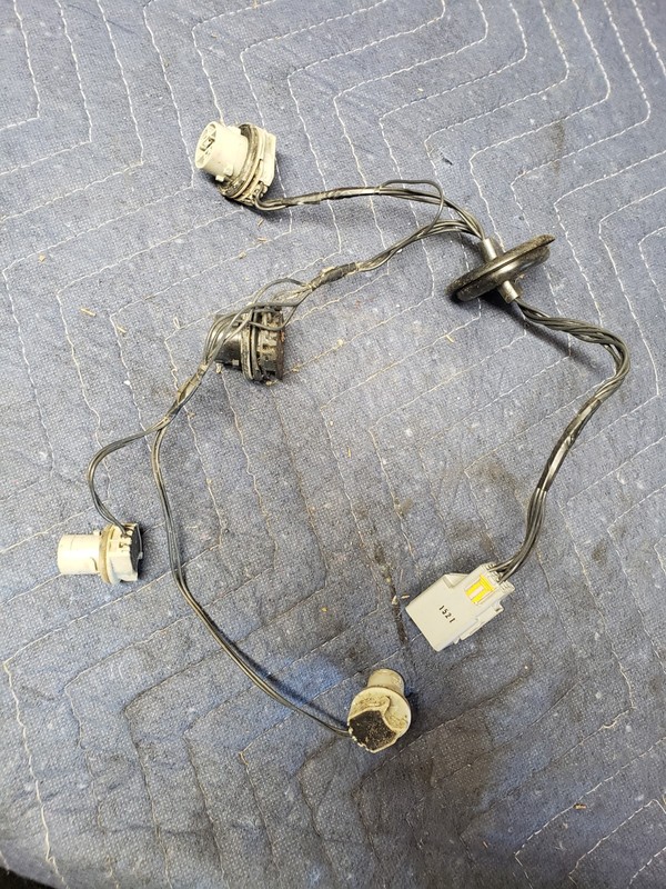 OEM 14-23 Ford Transit Connect Tail Light Lamp Socket Wire Harness Connector