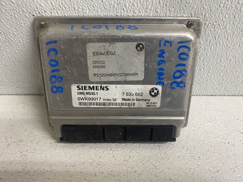 2004-2005 BMW 2.5 525i Auto Engine Computer Module Ecu Ecm Pcu Pcm Oem