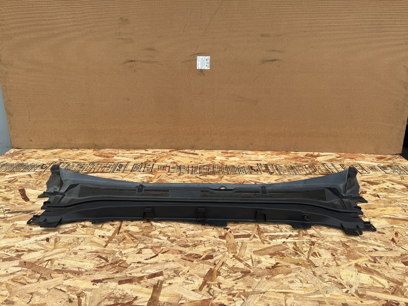FORD MUSTANG MACH-E 2021-2025 OEM FRONT WINDSHIELD WIPER COWL COVER GRILLE PANEL