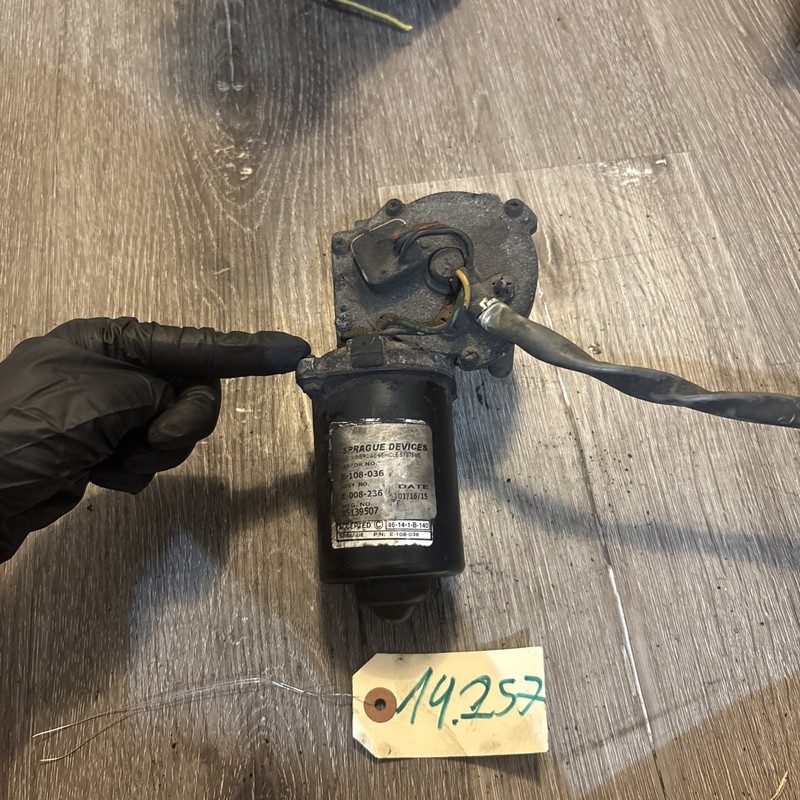 Volvo Sprague Wiper Motor P/N E-108-036