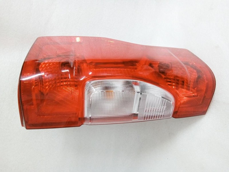 2020-2022 Ford F-250 F-350 RH Taillight Incandescent 11193 LC3B13B504AD
