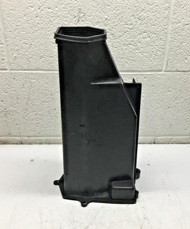 Q4INNER UPPER EXHAUST HOUSING 2000 EVINRUDE 200hp 338597-02