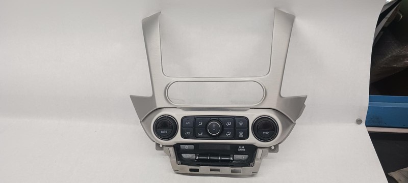 17-'20 GMC YUKON Heat AC Controller OEM 1 Year Warranty!