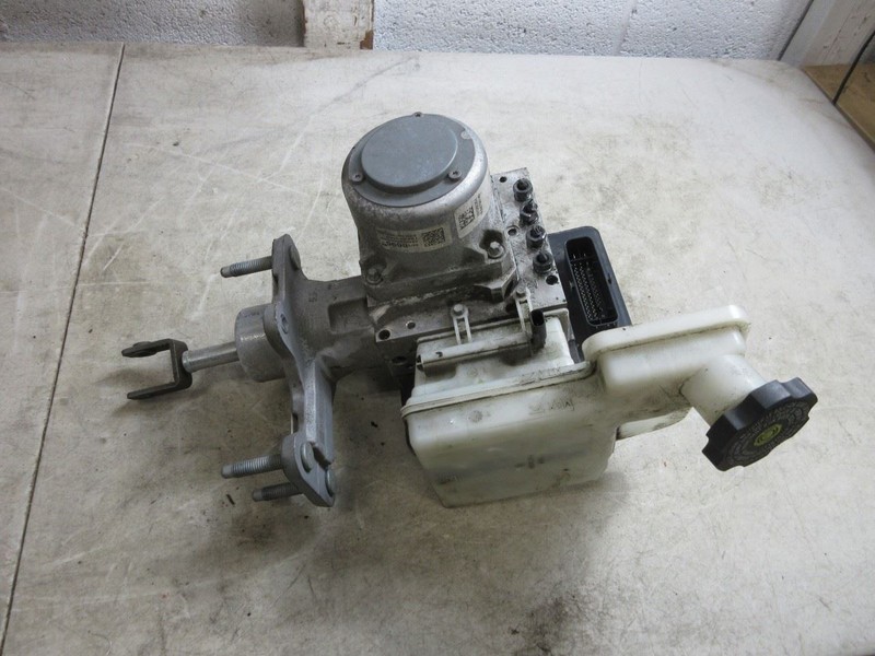 2020-2023 Chevy Silverado 1500 Sierra OEM ABS Brake Pump Assembly 84758696