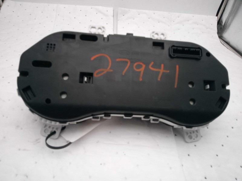 2017 KIA Forte Speedometer Gauge OEM White 70K Miles NJ25-27941-711123