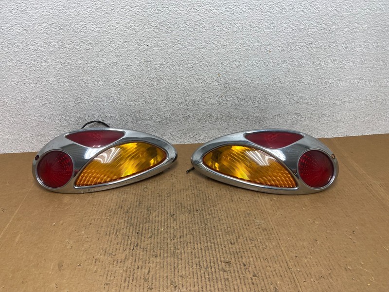 2001 to 2005 Chrysler PT Cruiser Left+Right Tail Lights AE1386 DW