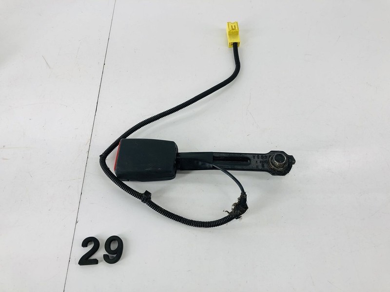 11-15 HYUNDAI SONATA FRONT RIGHT PASSENGER SIDE SEAT BELT BUCKLE LATCH OEM