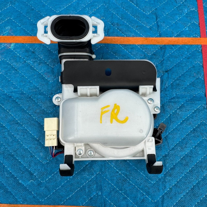 2015–2024 Lexus RC350 Front Right Seat Cushion Vent Fan Motor OEM 8586724010