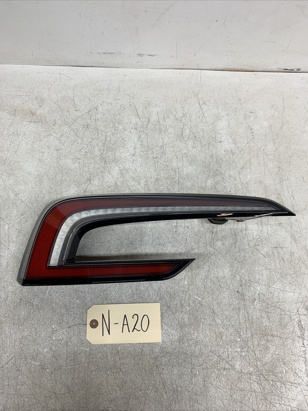 24-25 Tesla Model 3 Highland OEM LH TAIL LAMP ASSEMBLY 1691498-00-F OEM A20 U17