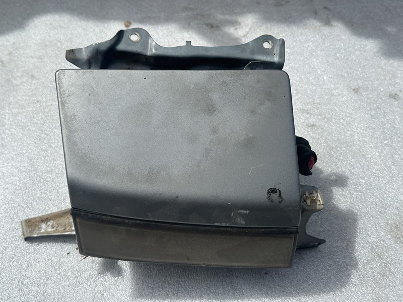 1986 1987 TOYOTA CELICA ST RIGHT PASSENGER SIDE HEADLIGHT HEADLAMP NON-HALOGEN