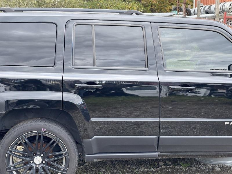 2011-2017 Jeep Patriot Right Passenger Side Rear Door Black Scratches